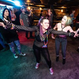 Meet your Posher, Kira